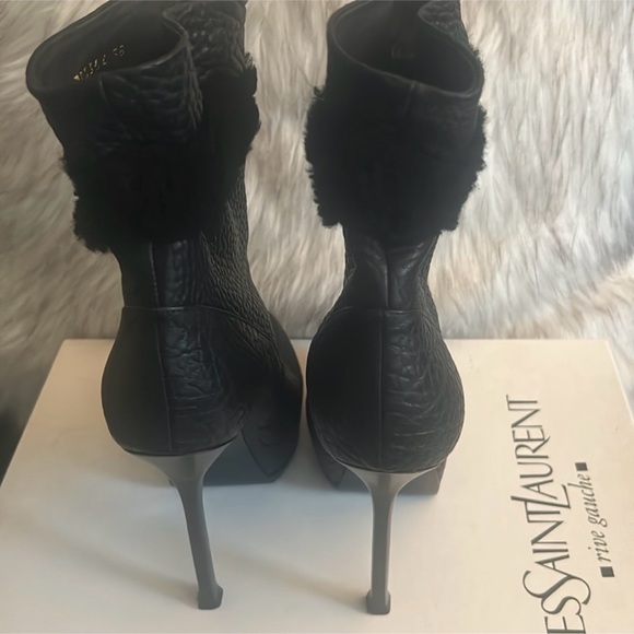 Yves Saint Laurent Textured Black Heeled Boots - Picture 3 of 7